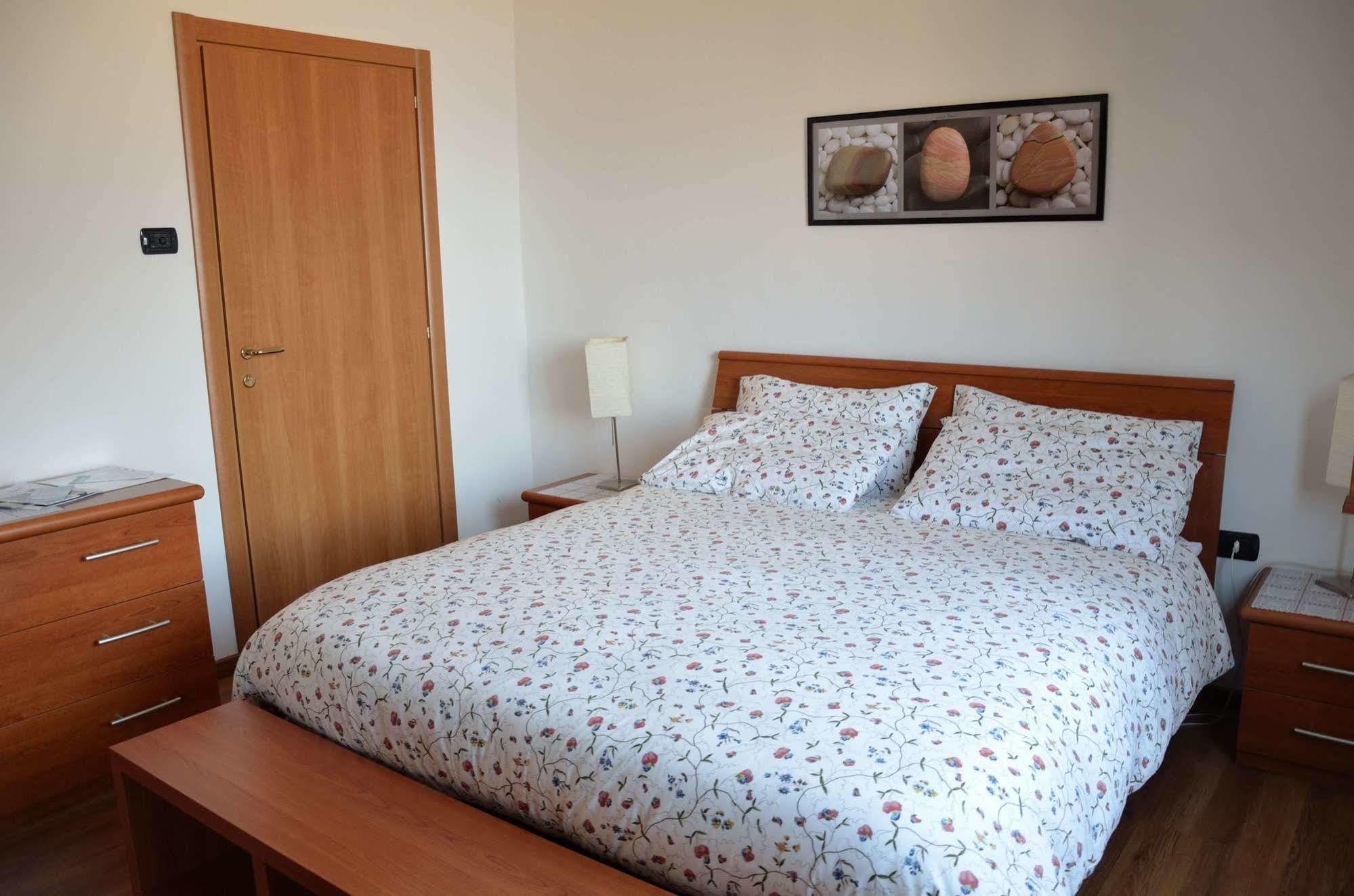 B&B Sosta Sul Lago Lezzeno Extérieur photo